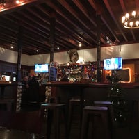 12/25/2016에 John R.님이 Crown Bar에서 찍은 사진