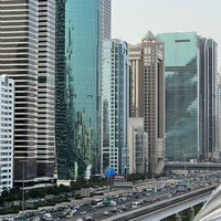 รูปภาพถ่ายที่ Dubai โดย Amber Z. เมื่อ 5/6/2024