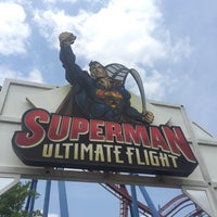 Photo taken at Superman: Ultimate Flight by Traicey T. on 5/27/2016