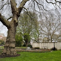 Foto tirada no(a) Victoria Embankment Gardens por Greg O. em 4/4/2024