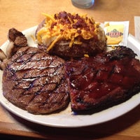 Photo taken at Texas Roadhouse by J on 11/4/2013