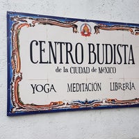 Photo taken at Centro Budista Coyoacan by Héctor I. F. on 10/30/2017