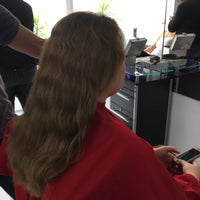 8/19/2016 tarihinde Ana Flavia G.ziyaretçi tarafından Spot Hair Salon'de çekilen fotoğraf