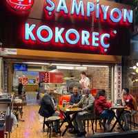 Photo taken at Şampiyon Kokoreç by İlhan Y. on 9/26/2021