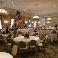 Photo taken at Cherokee Town and Country Club - Town Club by Eric B. on 12/22/2015