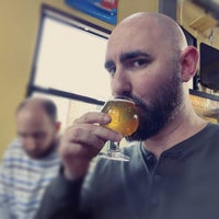3/8/2020にNic T.がSomerville Brewing (aka Slumbrew) Brewery + Taproomで撮った写真