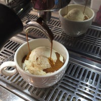 12/19/2015にKees K.がNellie&amp;#39;s Coffee And Ice Creamで撮った写真