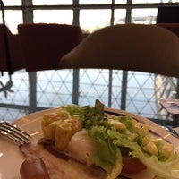Photo taken at China Airlines (CI) Dynasty Lounge by Alice _. on 12/4/2017