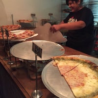 5/23/2015 tarihinde Tony T.ziyaretçi tarafından Pellicola Pizzeria'de çekilen fotoğraf