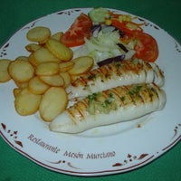 Das Foto wurde bei Restaurante Mesón Murciano von Restaurante Mesón Murciano am 5/6/2014 aufgenommen