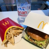 Photo taken at McDonald&amp;#39;s by Luis V. on 8/12/2018