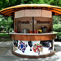 Foto tirada no(a) Fresh House por Fresh House em 5/7/2014