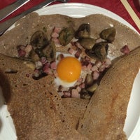 Foto scattata a La Creperie d&amp;#39;Auriane da Laura R. il 2/13/2015