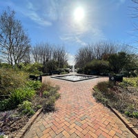 Foto diambil di Daniel Stowe Botanical Garden oleh Dawn M. pada 11/9/2022