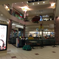 Das Foto wurde bei Valley Hills Mall von Dawn M. am 8/7/2016 aufgenommen