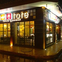 11/17/2012 tarihinde Arturo G.ziyaretçi tarafından Tote Café Gourmet'de çekilen fotoğraf