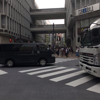 Photo taken at 井ノ頭通り入口交差点 by だし on 6/18/2019