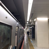Photo taken at Odakyu Platforms 8-9 by だし on 6/18/2019
