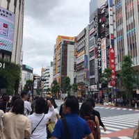 Photo taken at Jin-nan 1-chome Intersection by だし on 6/9/2019