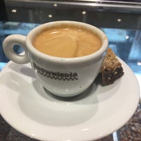 Photo taken at Brownieria by Paulo L. on 3/11/2020