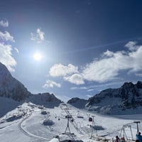 Photo taken at Stubaier Gletscher by achtmark on 10/28/2022