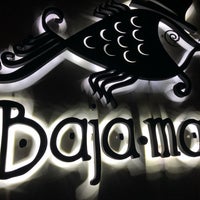 Foto tirada no(a) Bajamar Cocktail Bar por jojia em 8/28/2018