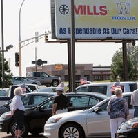 รูปภาพถ่ายที่ Mills Honda โดย Mills Honda เมื่อ 5/9/2014