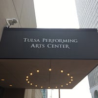 รูปภาพถ่ายที่ Tulsa Performing Arts Center โดย Christopher H. เมื่อ 6/19/2018
