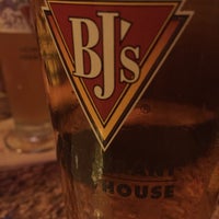 Photo taken at BJ&amp;#39;s Restaurant and Brewhouse by 大久保 洋. on 6/13/2015