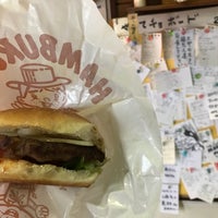 Photo taken at モッチーピザ&amp;amp;立石バーガー by mikko on 11/4/2018