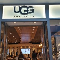 ugg store in willowbrook mall
