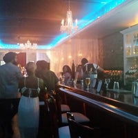 Foto tomada en Caviarteria - Beluga Bar - Champagne &amp;amp; Caviar Bar, Restaurant &amp;amp; Lounge  por Melody d. el 9/6/2014