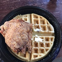 Photo taken at Richard&amp;#39;s Southern Fried by Gregory C. on 12/31/2017