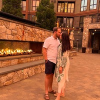 Foto diambil di The Ritz-Carlton, Lake Tahoe oleh Nazar B. pada 6/26/2022