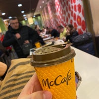 Photo taken at McDonald&#39;s by Nazar B. on 1/18/2022