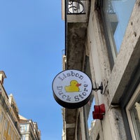2/27/2020 tarihinde Humaid B.ziyaretçi tarafından Lisbon Duck Store'de çekilen fotoğraf
