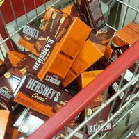 Photo taken at Lojas Americanas by Cassio S. on 8/16/2014