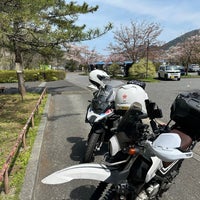 Photo taken at 大麦代園地 駐車場 by くまの ゆ. on 4/15/2024