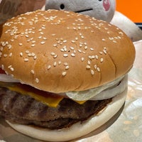 Photo taken at Burger King by くまの ゆ. on 4/17/2022