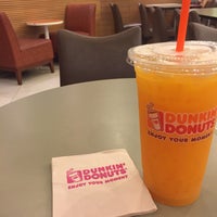 Photo taken at Dunkin&amp;#39; Donuts by Sign M. on 7/26/2016