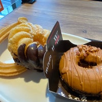 Photo taken at Mister Donut by 翔人 on 3/22/2022