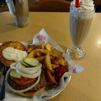 Photo taken at Fuddruckers by David G. on 2/8/2017