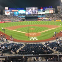 Photo taken at Delta SKY360° Suite by Lucy C. on 10/3/2018