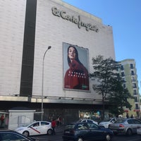 Foto tirada no(a) El Corte Inglés por Talal em 10/1/2018