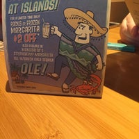 Das Foto wurde bei Islands Restaurant von Chris B. am 5/4/2017 aufgenommen