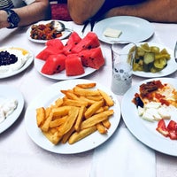 Снимок сделан в Seviç Restaurant пользователем Sercan .. 7/25/2018
