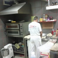 Photo taken at Pizza Trkacica by Sverrir S. on 11/29/2012