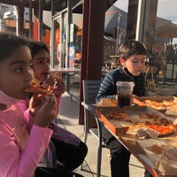 3/18/2021 tarihinde Wayne H.ziyaretçi tarafından Blaze Pizza'de çekilen fotoğraf