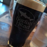 Photo taken at Dogfish Head Brewings &amp;amp; Eats by Mike on 4/13/2023
