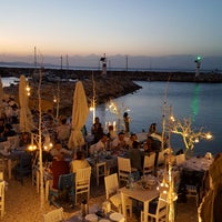 8/26/2017에 Ulaş D.님이 Denizkızı Restaurant에서 찍은 사진